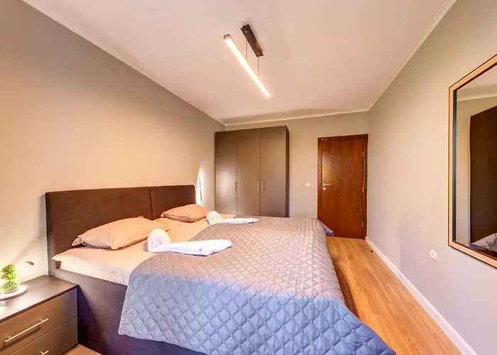 Alpine Escape At Dream View Apartment *